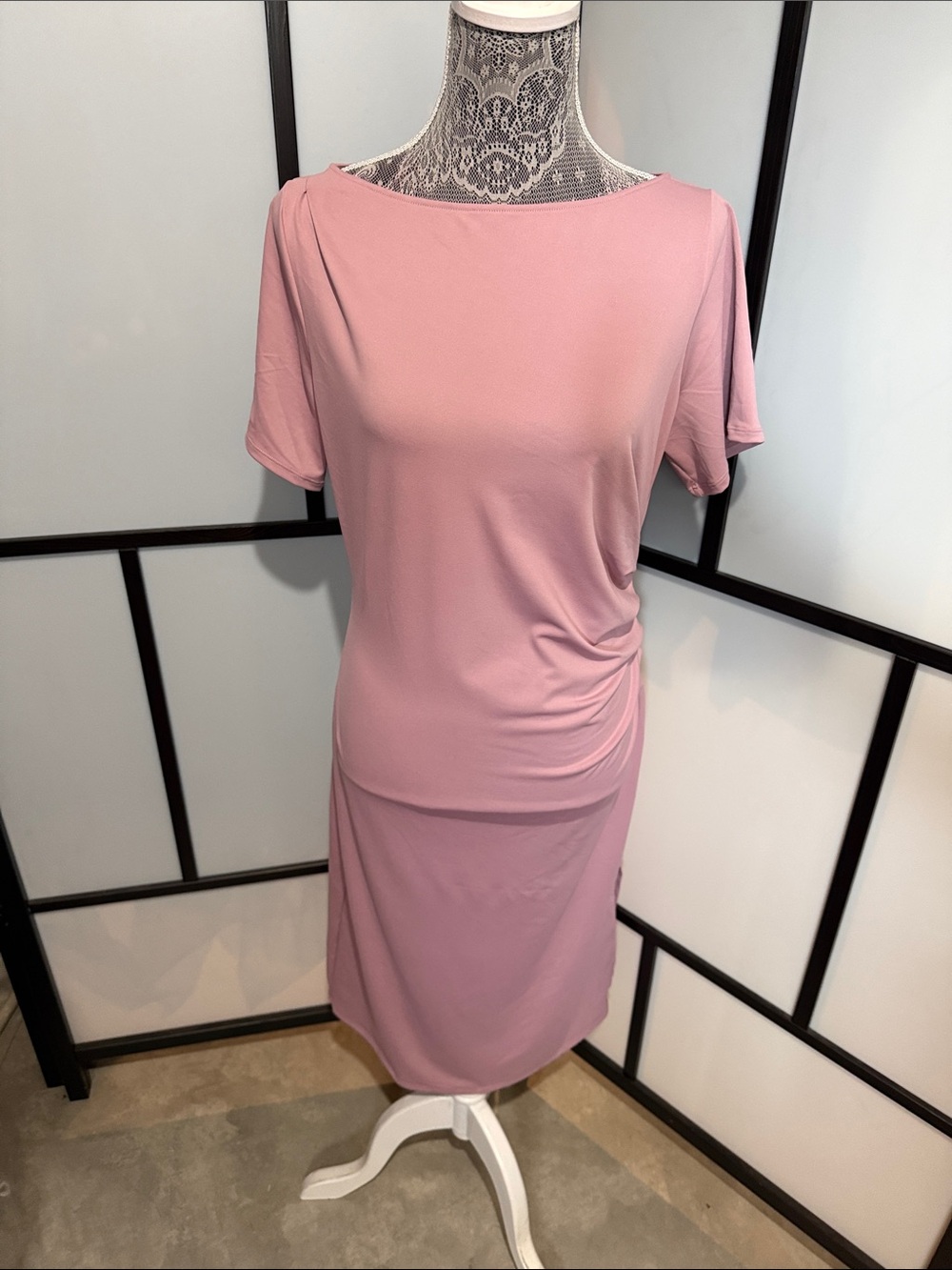 HALARA Dusty Pink Short Sleeve Ruched Midi Dress